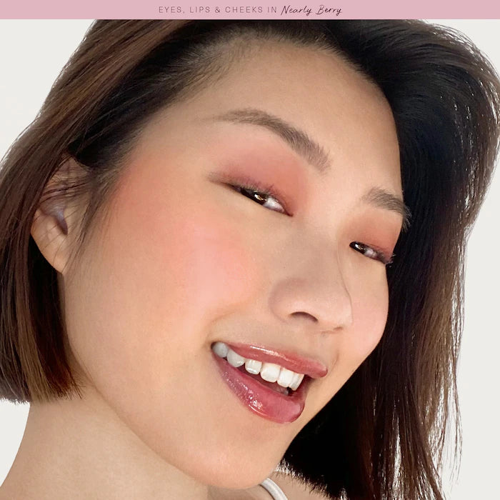 Rare Beauty by Selena Gomez
Stay Vulnerable Melting Cream Blush